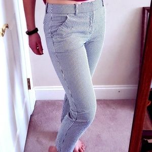 Merona seersucker gray and white pants size 6